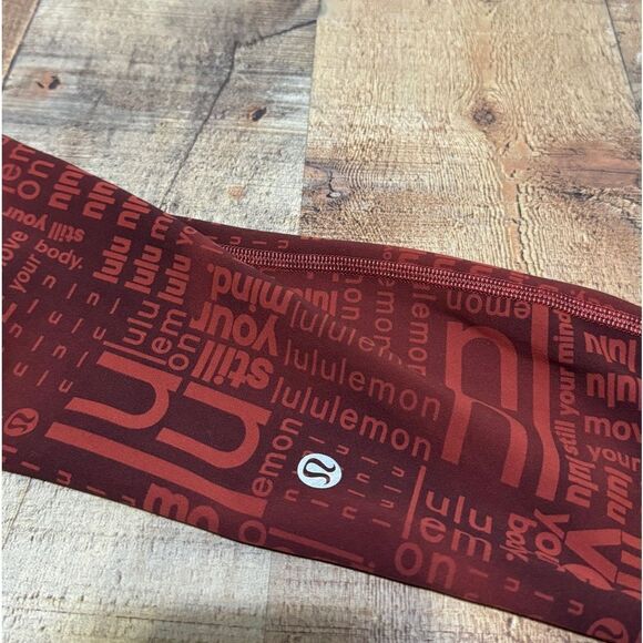 Lululemon Wunder Train Contour Fit High-Rise Tight 25"
Lululemon Ombre Red Multi - Picture 12 of 16